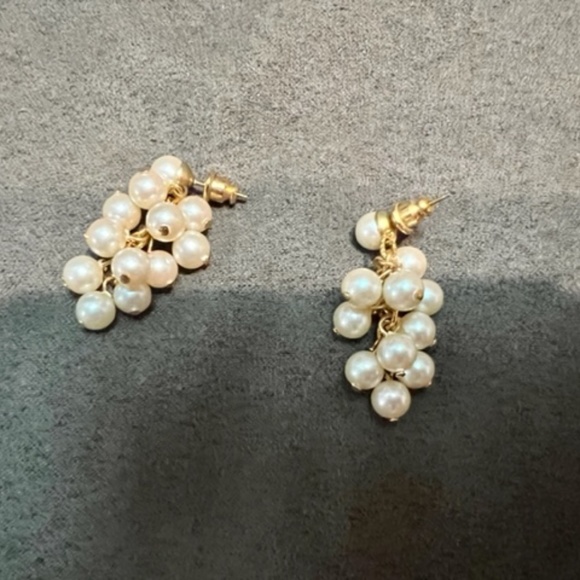 Avon Jewelry - Avon Gold And Faux Pearl Earrings